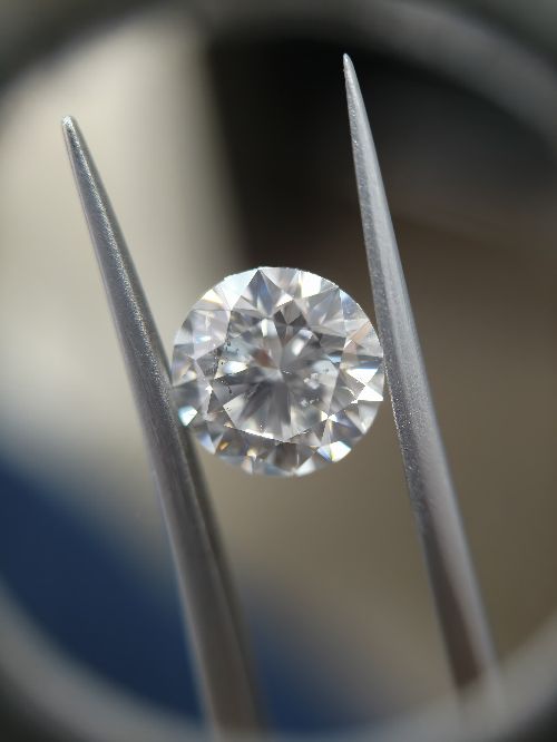 3.01ct H SI2 Rare Carat Ideal Cut Round Diamond