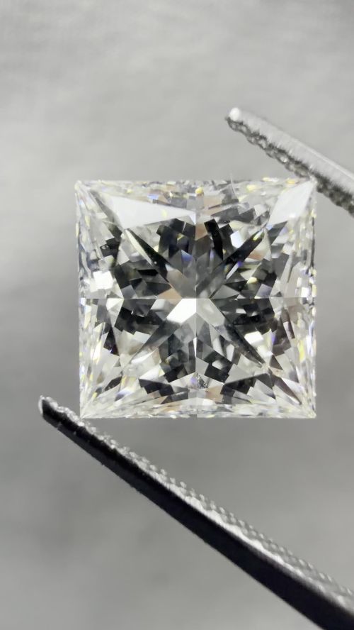 4.01ct I VS2 Rare Carat Ideal Cut Princess Diamond