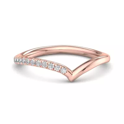 Davina Off-Centered Chevron Pavé Band