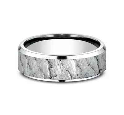 Obsidian Texture Beveled Edge Comfort Fit Band (7mm)