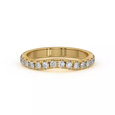 Betsy Grand Curved Pavé Band