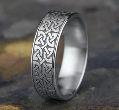 Celtic Knotwork Flat Comfort-Fit Band (7mm)