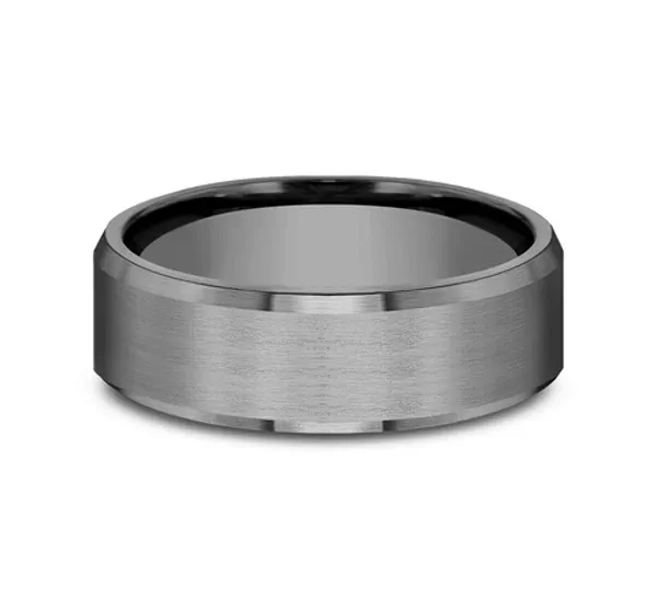 Midnight Satin Beveled Comfort-Fit Band (7mm)