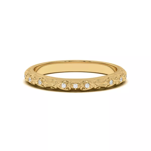 Kathryn Lab Pavé Heart Scroll Band