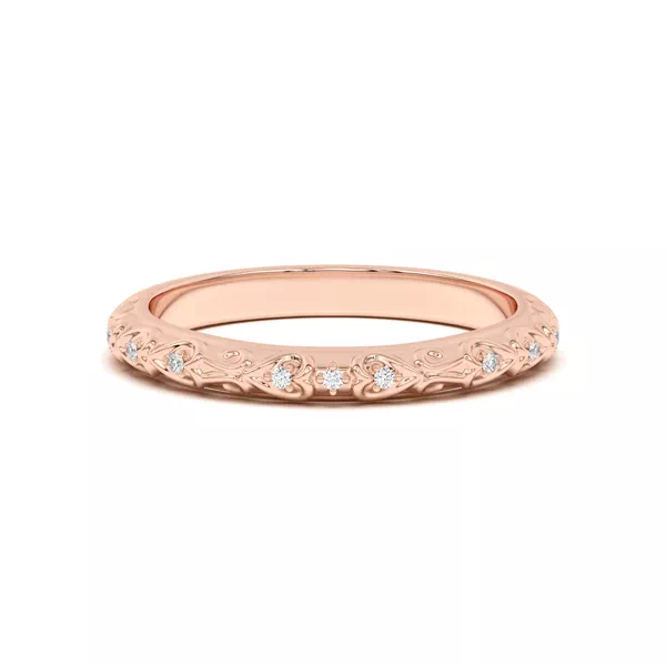 Kathryn Lab Pavé Heart Scroll Band