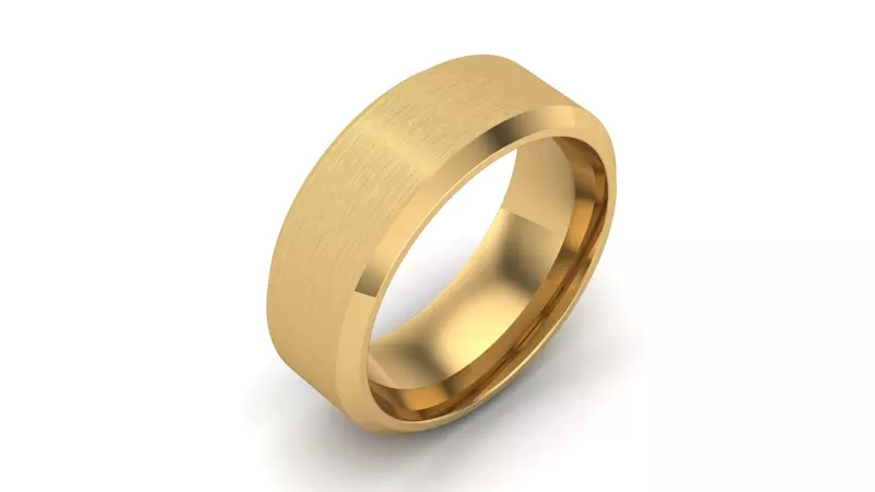 18K Yellow Gold Beveled Edge Band (7Mm)