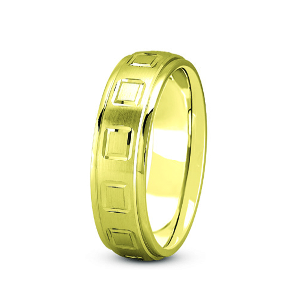 18K Yellow Gold Square Diamond Cut Carved Band (8Mm)