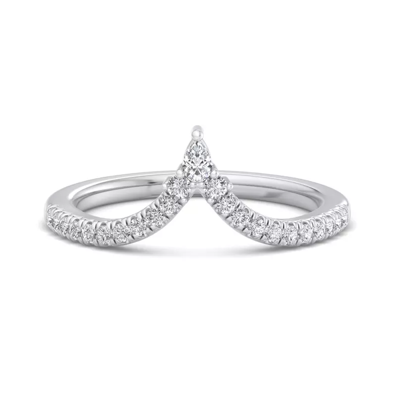 Holly Pave Chevron Band