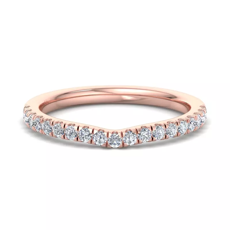 Jaliyah Curved Pavé Band