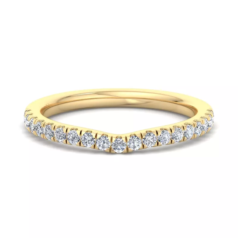 Jaliyah Curved Pavé Band