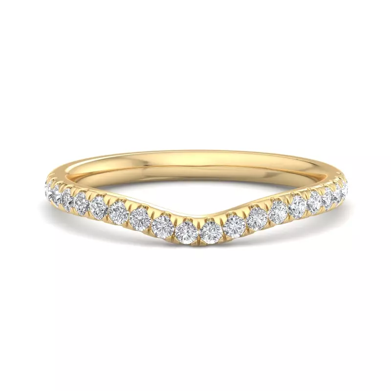 Jayleen Pavé Curved Band