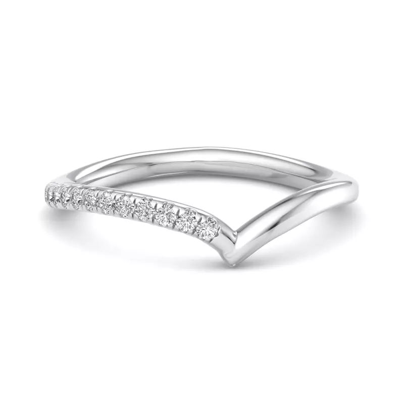 14K White Gold Davina Off-Centered Chevron Pavé Band