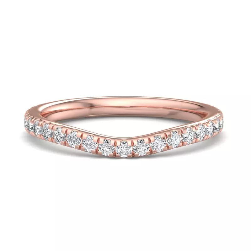 Lylah Curved Pavé Band