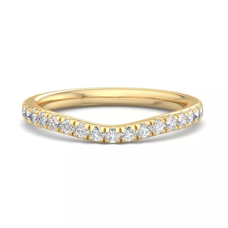 Lylah Curved Pavé Band