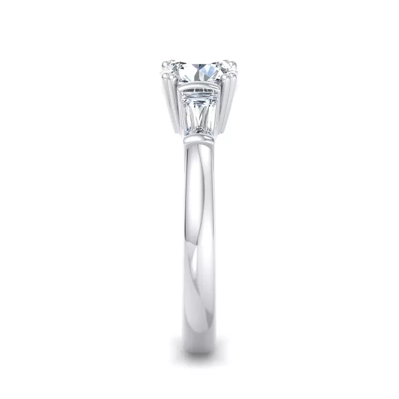 14K White Gold Halle Tapered Baguette