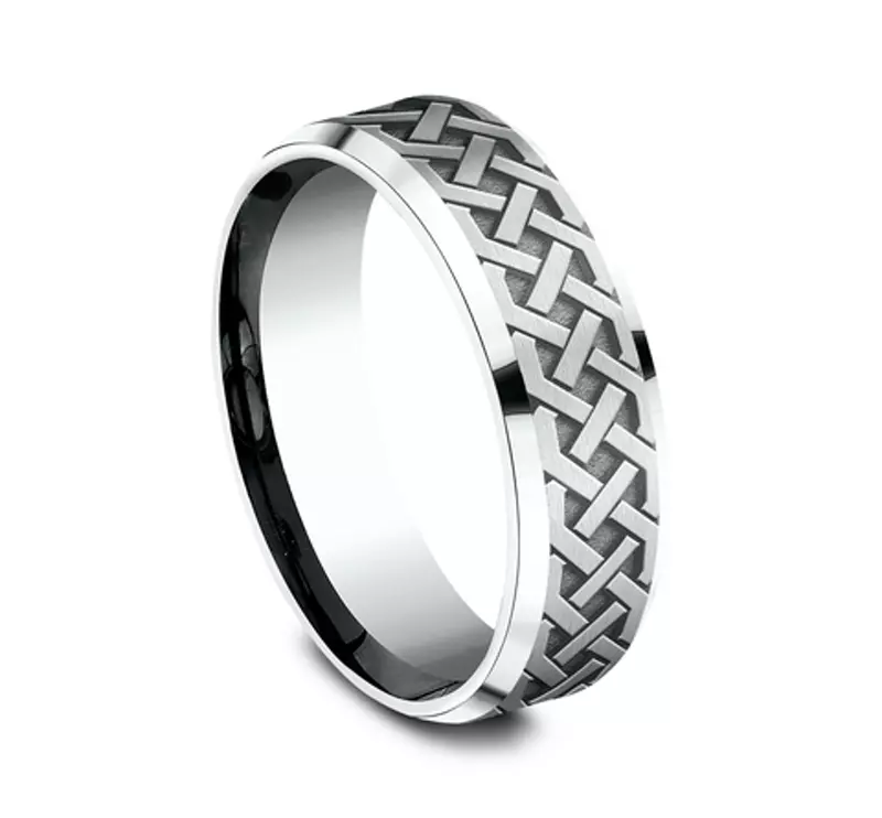 14K White Gold Celtic Love Knot Beveled Edge Comfort Fit Band (7mm)
