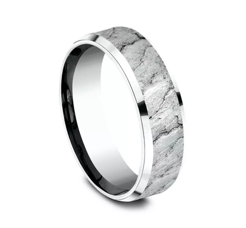 14K White Gold Obsidian Texture Beveled Edge Comfort Fit Band (7mm)