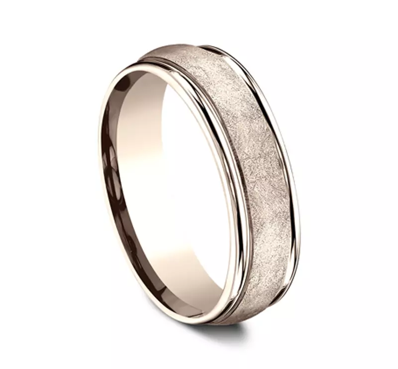 14K Rose Gold Linen Texture Drop Edge Comfort-Fit Band (6.5mm)