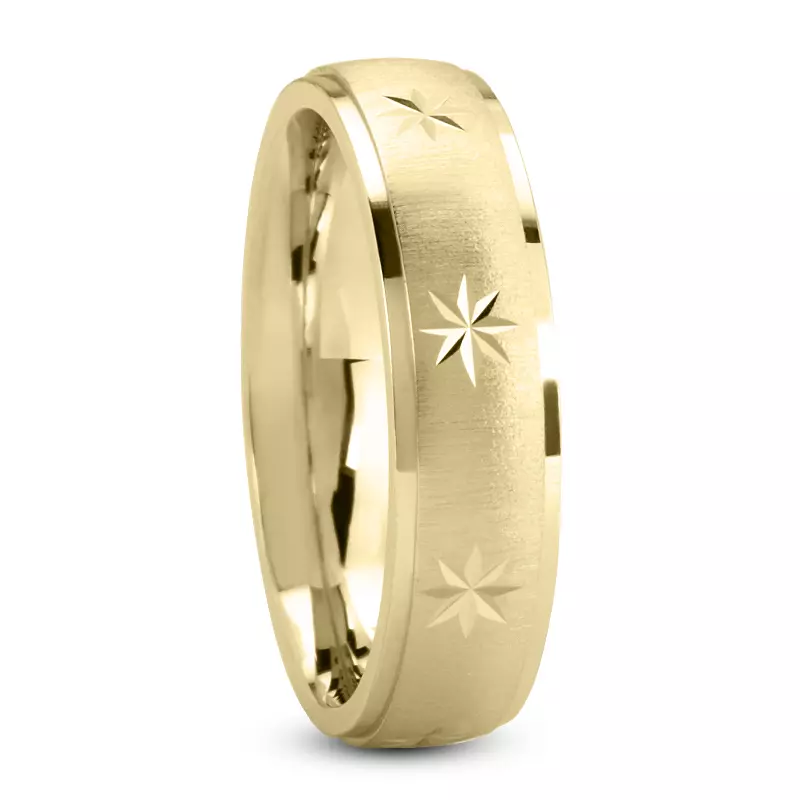 18K Yellow Gold Glia Engraved Compass Star Band (7mm)
