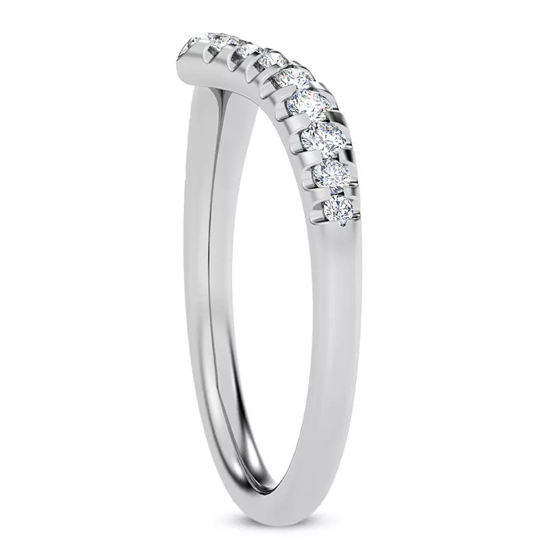 18K White Gold Pau Diamond Band