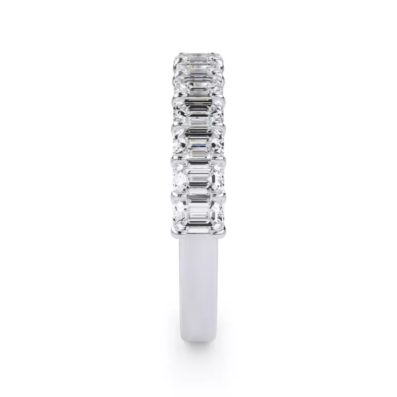 18K White Gold Emerald-Cut Diamond Scalloped Band (1.40 ct. tw.)