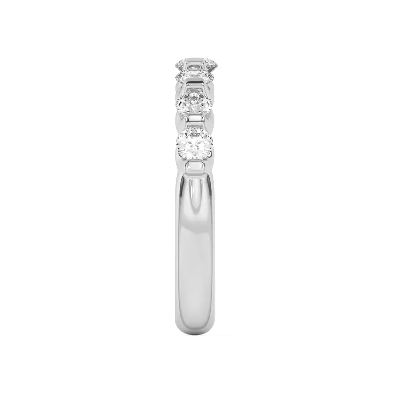 14K White Gold Uma Graduated Diamond Band