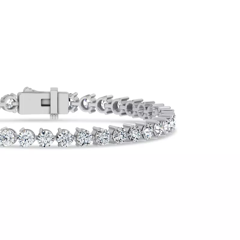 14K White Gold Three-Prong Diamond Tennis Bracelet (8 ct. tw.) - 7.5 In.