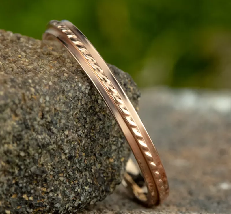 14K Rose Gold Twisted Rope Band (2mm)