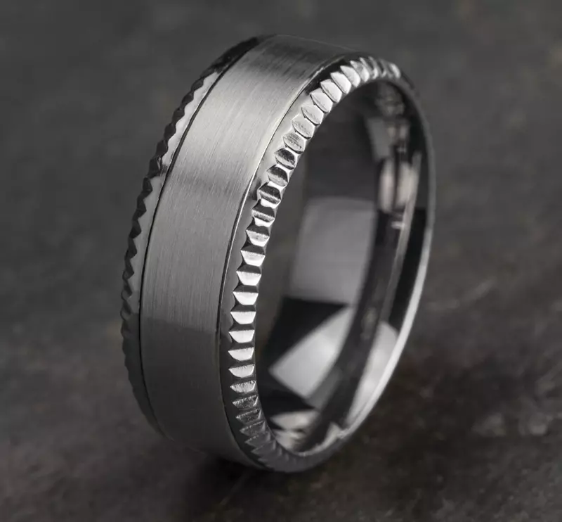 14K White Gold Bastion Fluted Bevel Comfort-Fit Band (8mm)
