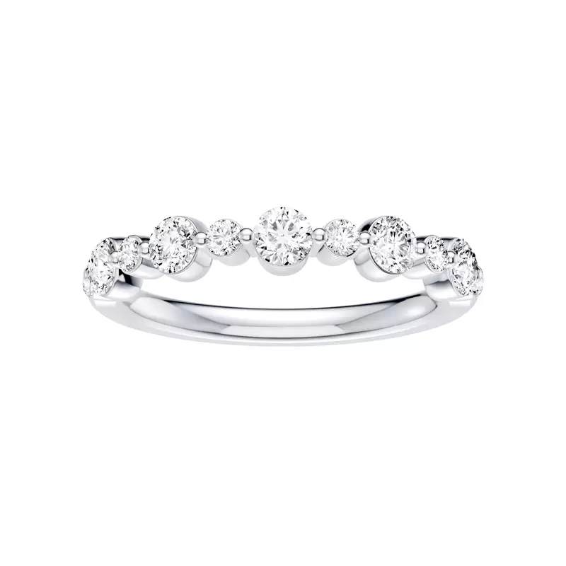 Classic Alternating-Sized Diamond Band (0.75 ct. tw.)