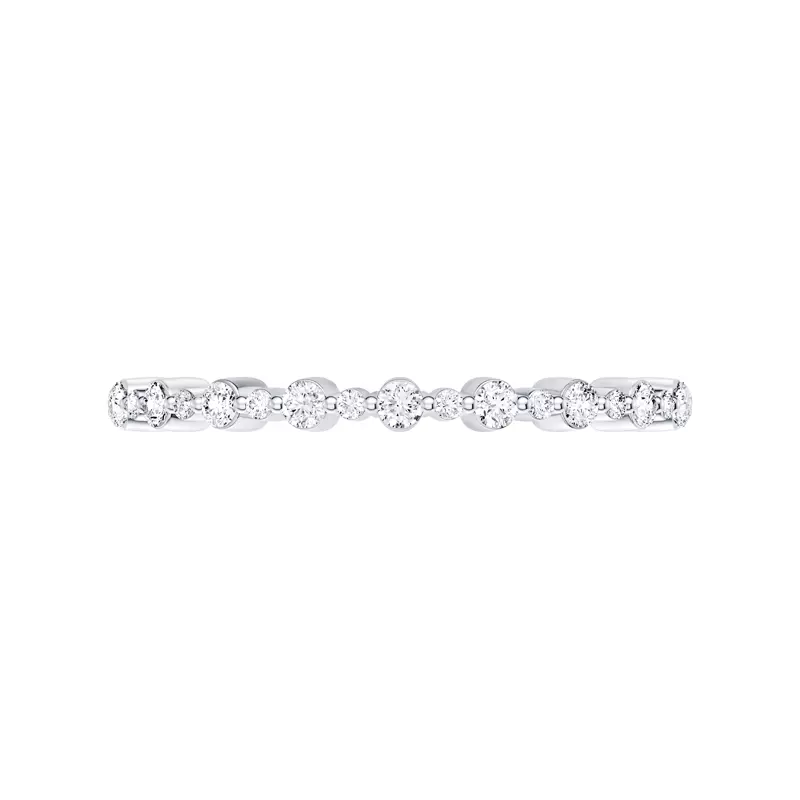 18K White Gold Classic Alternating-Sized Diamond Band (0.25 ct. tw.)