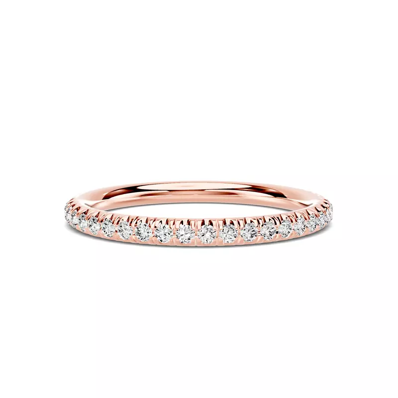 Elaris Pavé Wedding Band