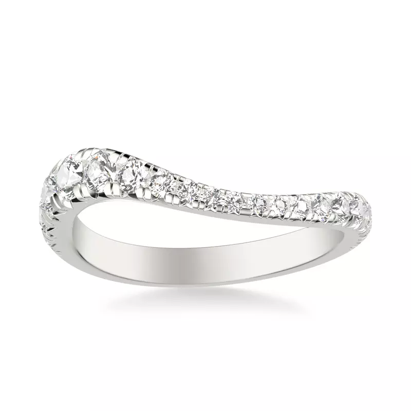 14K White Gold Curvelle Graduated Pavé Lab Band