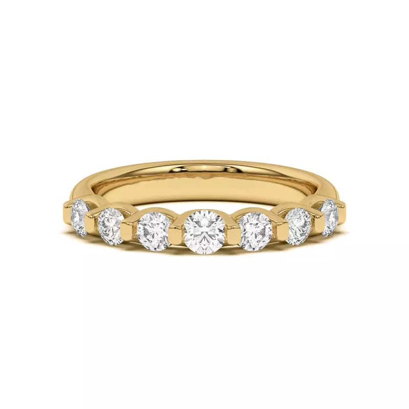Uma Graduated Diamond Band