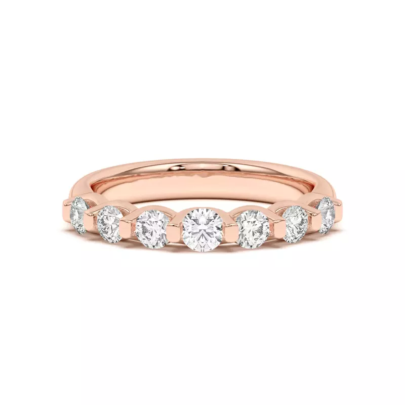 Uma Graduated Diamond Band
