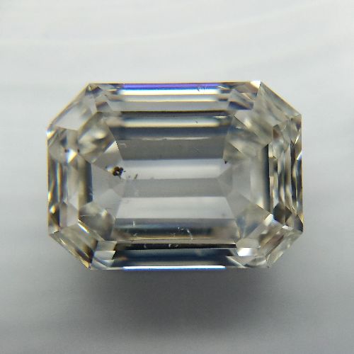 2.51ct I SI2 Very Good Cut Emerald Diamond