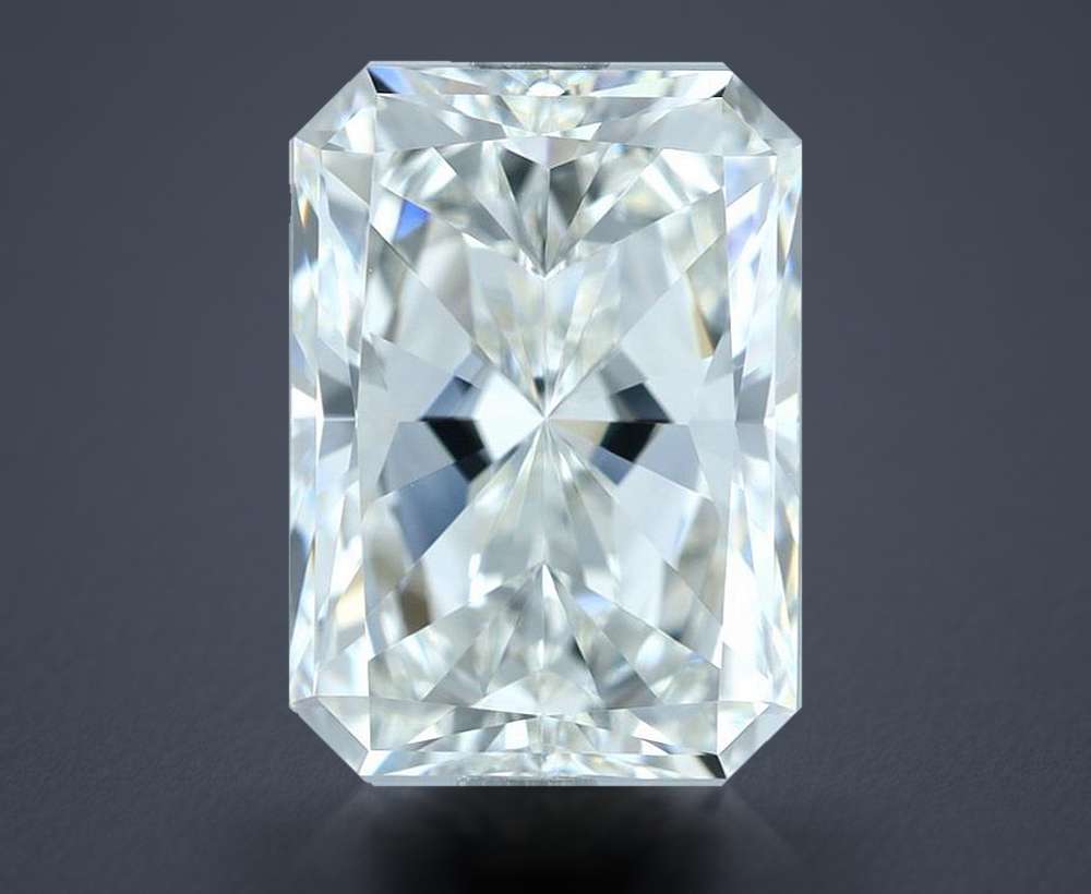 3.51ct I VVS1 Very Good Cut Radiant Diamond