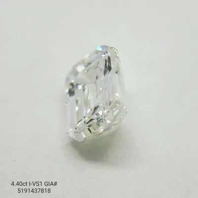4.40ct I VS1 Rare Carat Ideal Cut Emerald Diamond