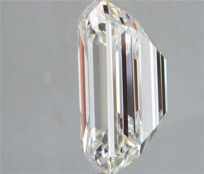 5.64ct H IF Rare Carat Ideal Cut Emerald Diamond