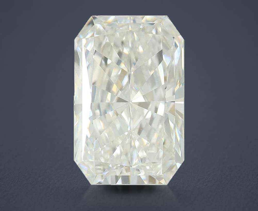 4.30ct F VS1 Rare Carat Ideal Cut Radiant Lab Grown Diamond