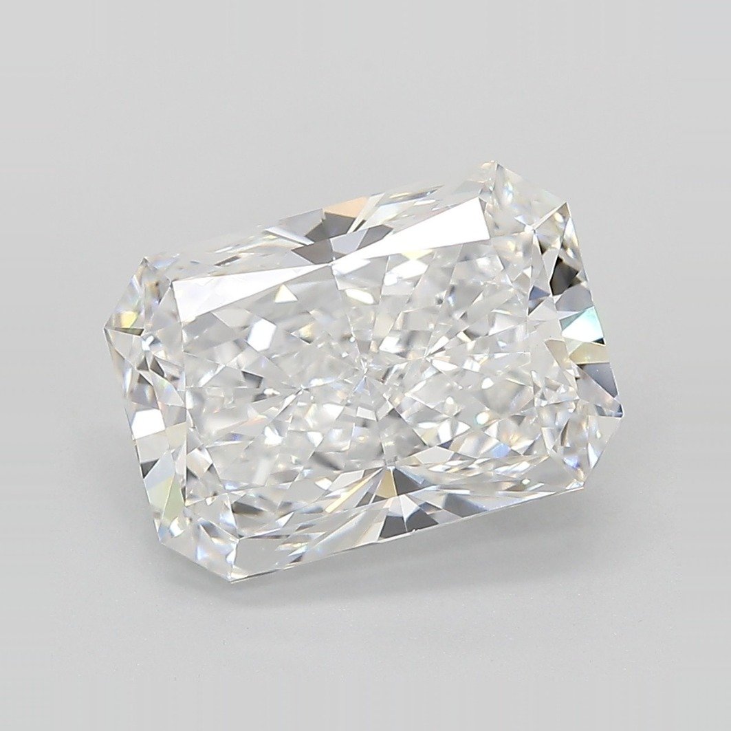 4.57ct D VVS2 Rare Carat Ideal Cut Radiant Lab Grown Diamond