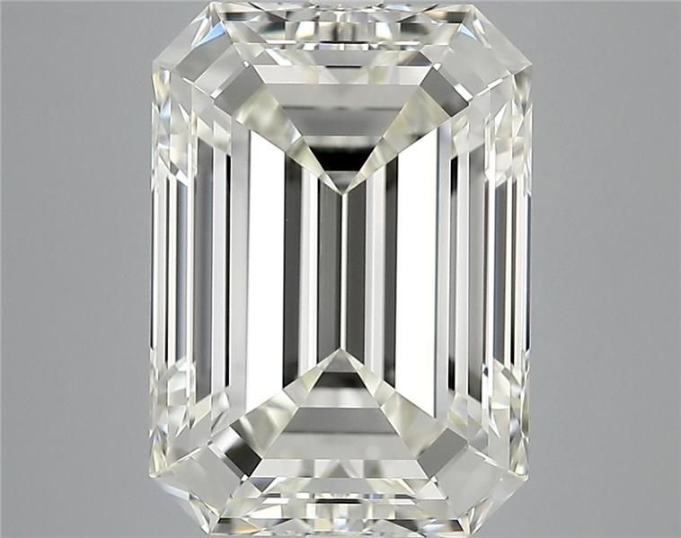 7.01ct I VVS1 Rare Carat Ideal Cut Emerald Diamond