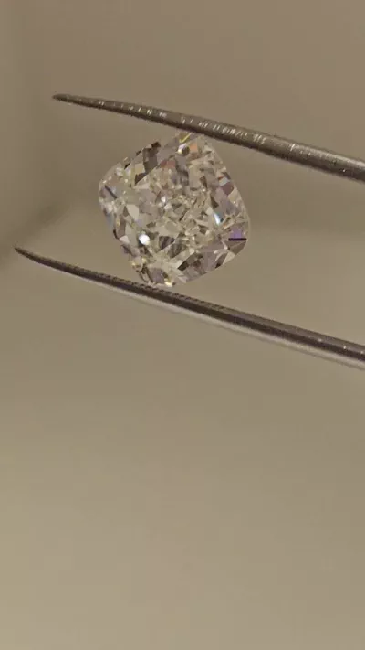 3.77ct I VS1 Very Good Cut Cushion Diamond