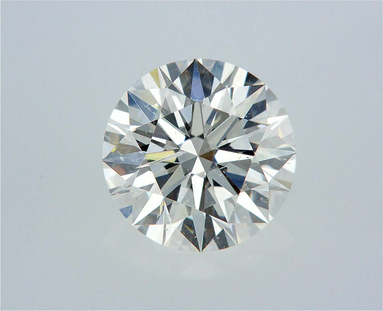 2.21ct I SI2 Rare Carat Ideal Cut Round Diamond