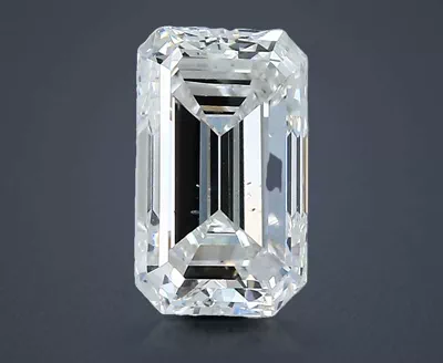 1.77ct E SI1 Good Cut Emerald Diamond