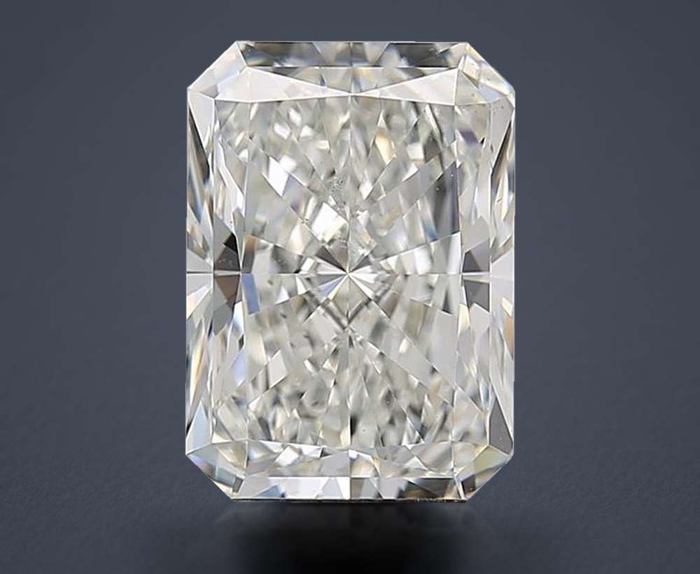 4.54ct I SI1 Rare Carat Ideal Cut Radiant Diamond