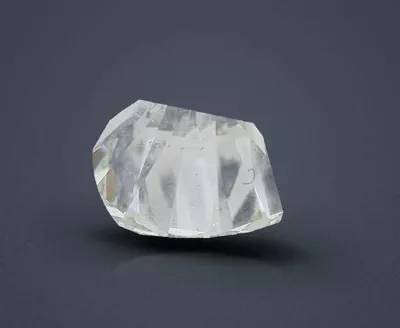 5.53ct I SI2 Rare Carat Ideal Cut Round Diamond