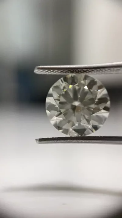4.01ct K VS2 Rare Carat Ideal Cut Round Diamond