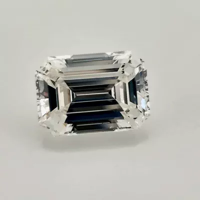 5.02ct H VS1 Very Good Cut Emerald Diamond