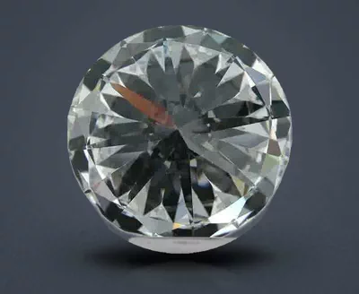 5.61ct I VVS2 Rare Carat Ideal Cut Round Diamond
